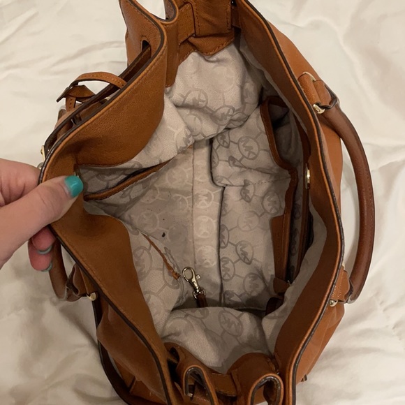 Michael Kors Carmel Hamilton large satchel - Picture 4 of 9